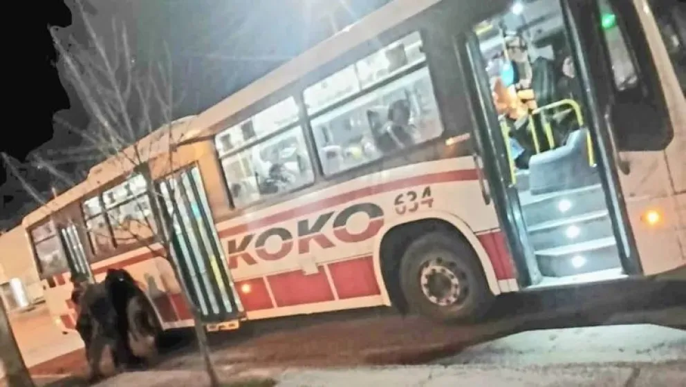 Detuvieron a un hombre tras manosear a una mujer