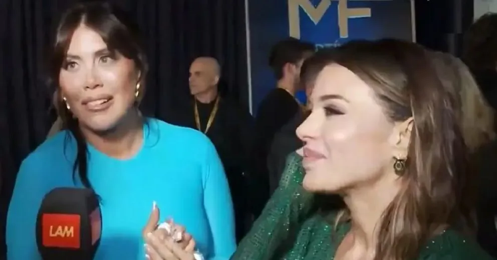Tras años de guerra, así fue el reencuentro de Wanda Nara y Evangelina Anderson en los Martín Fierro