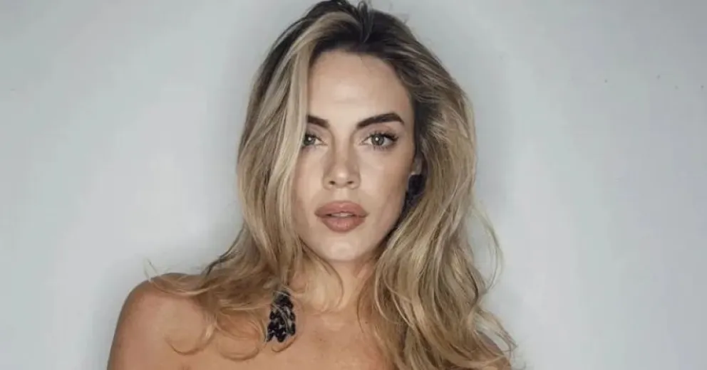 Las fotos más picantes de Emilia Attias sin ropa