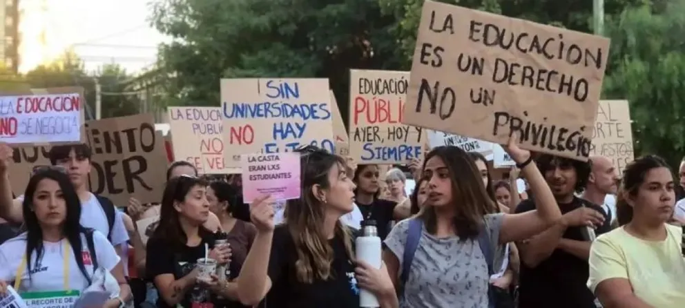 Cipolletti se suma a la marcha federal en defensa de la universidad pública: donde es la concentración