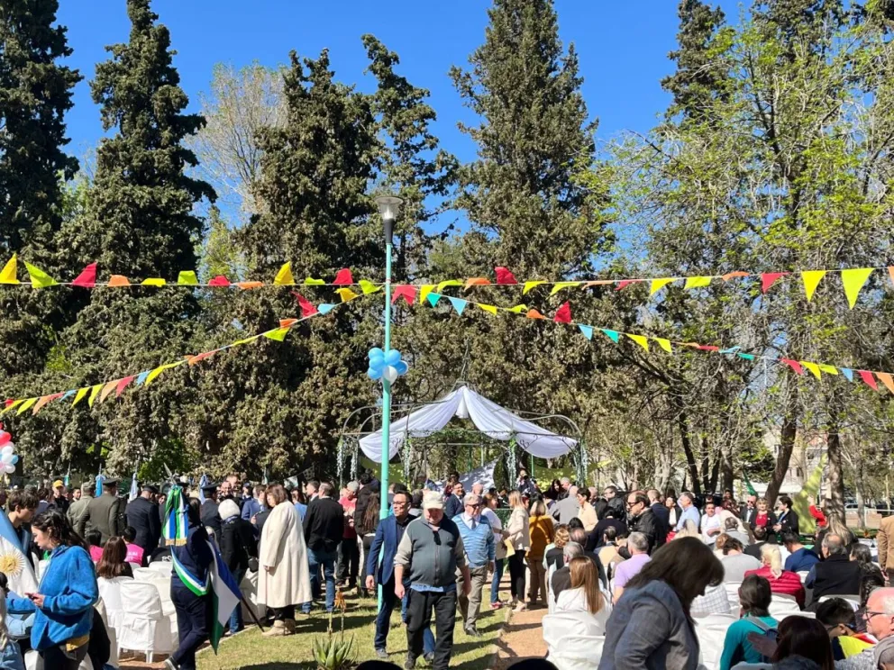 Gran acto protocolar por el aniversario: "Somos una ciudad que tiene un sentido de pertenencia muy fuerte"