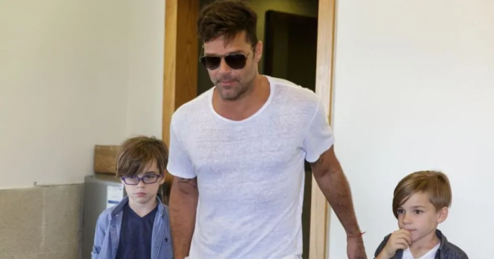 Cómo está hoy Valentino, uno de los mellizos de Ricky Martin 
