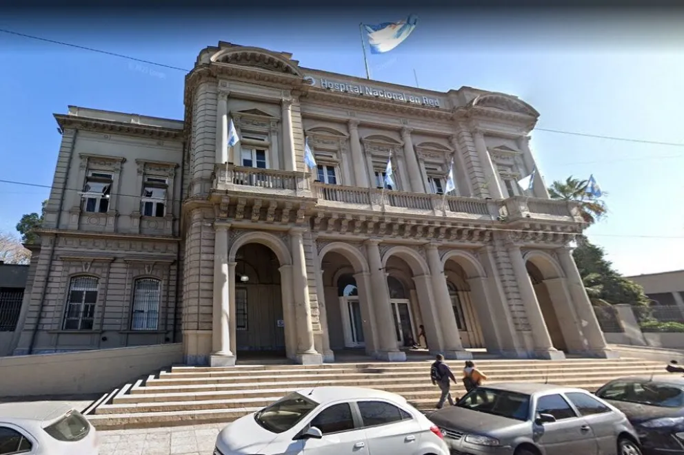 El Gobierno Nacional anunció repentinamente el cierre del Hospital Bonaparte: sus trabajadores hicieron una vigilia 