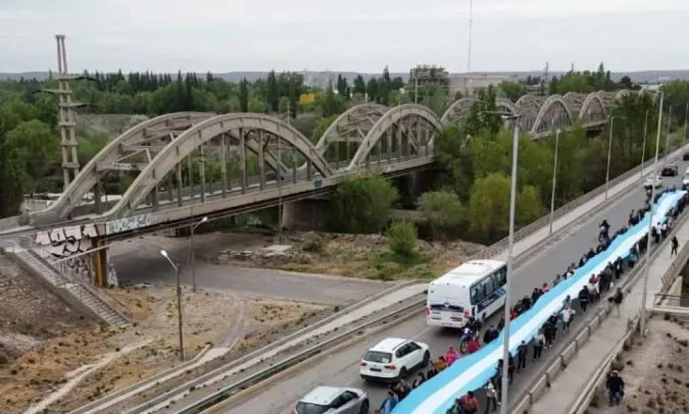 Cipolletti y Neuquén celebraron la primera edición del "Puente de Amistad" para personas mayores