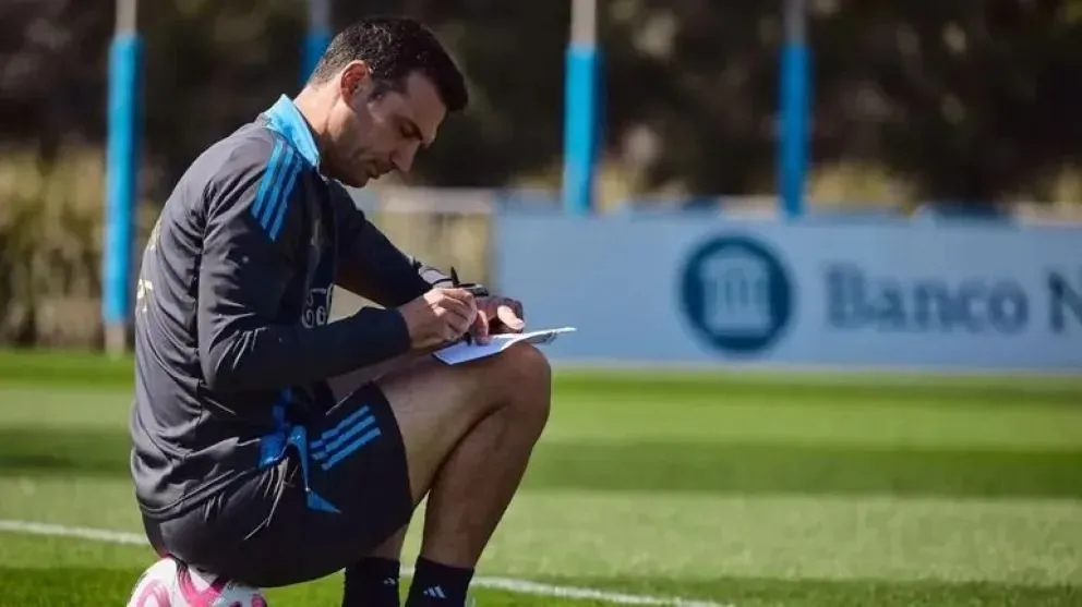 Scaloni tuvo que sumar dos nuevos cambios: quiénes entran en la convocatoria