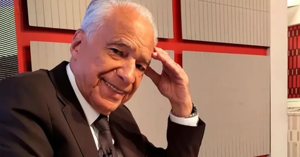 Alberto Cormillot mostró cómo es su cuaderno de segundo grado y desató la risa de todos