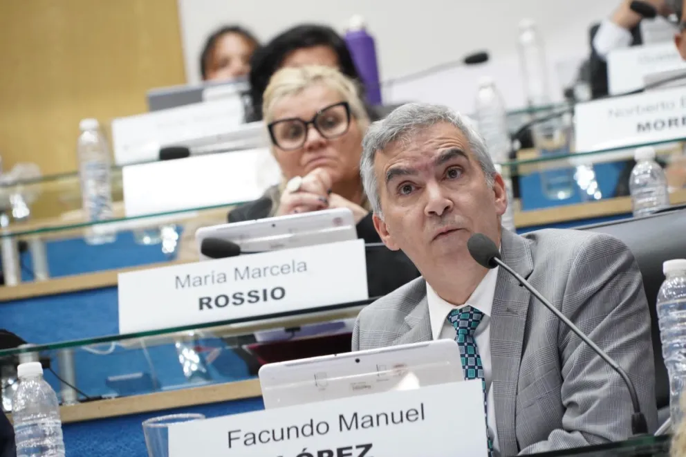 López: “El sistema nos dio la razón, había un abuso de las licencias en el Estado”