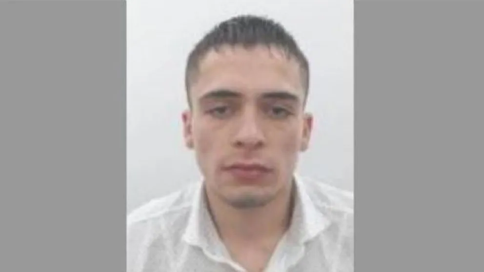Urgente: buscan a un peligroso delincuente que rompió la tobillera y se fugó de la cárcel en la región 