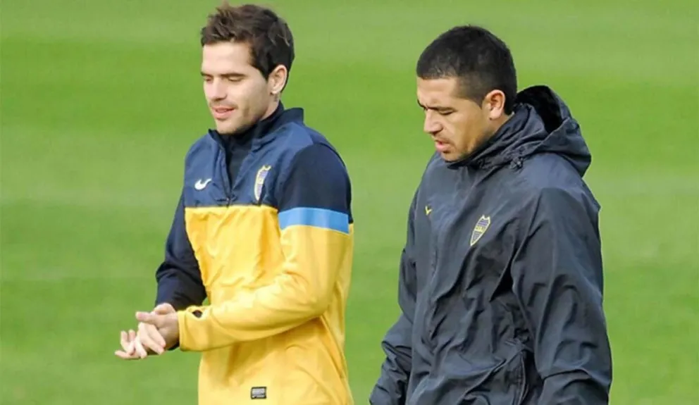 Gago volvió a hablar con Riquelme y estaría a un paso de ser el nuevo DT de Boca 