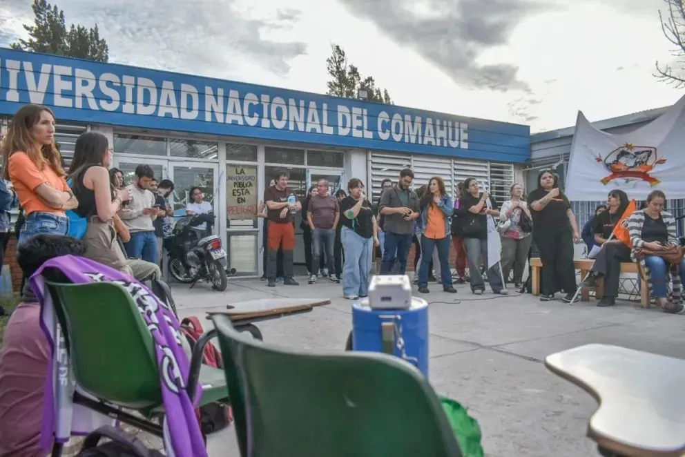 Reaccionó la comunidad académica contra la medida del Congreso