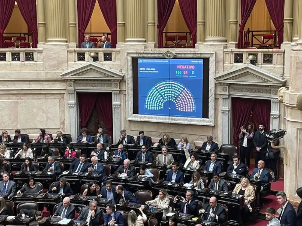 La rectora de la UNCo se pronunció sobre el veto: "Tenemos una vergüenza más y una libertad menos"