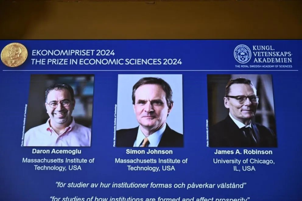 Tres personas ganaron el Premios Nobel de Economía tras una investigación sobre la desigualdad: quiénes son