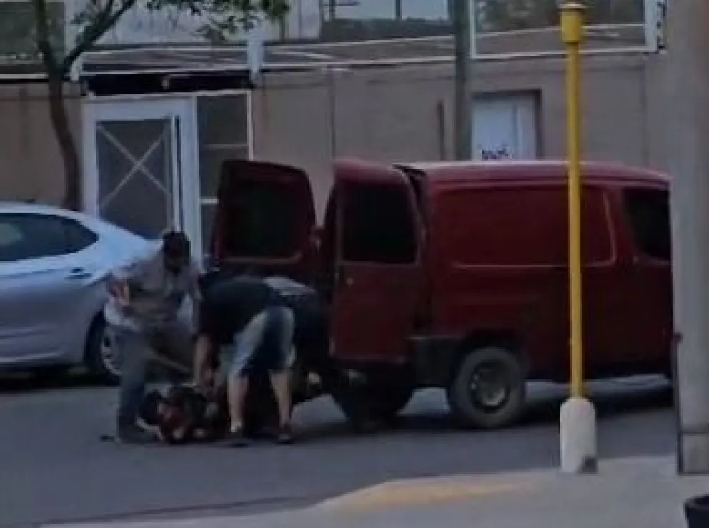 Tres encapuchados intentaron secuestrar a un hombre por una disputa