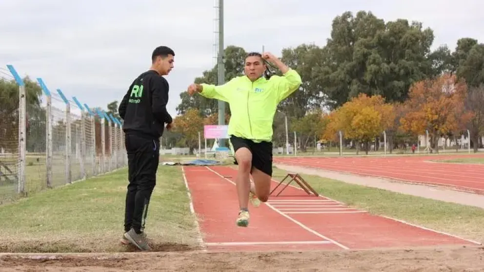 Cipolletti dice presente en los Juegos de la Araucanía: tres atletas seleccionados