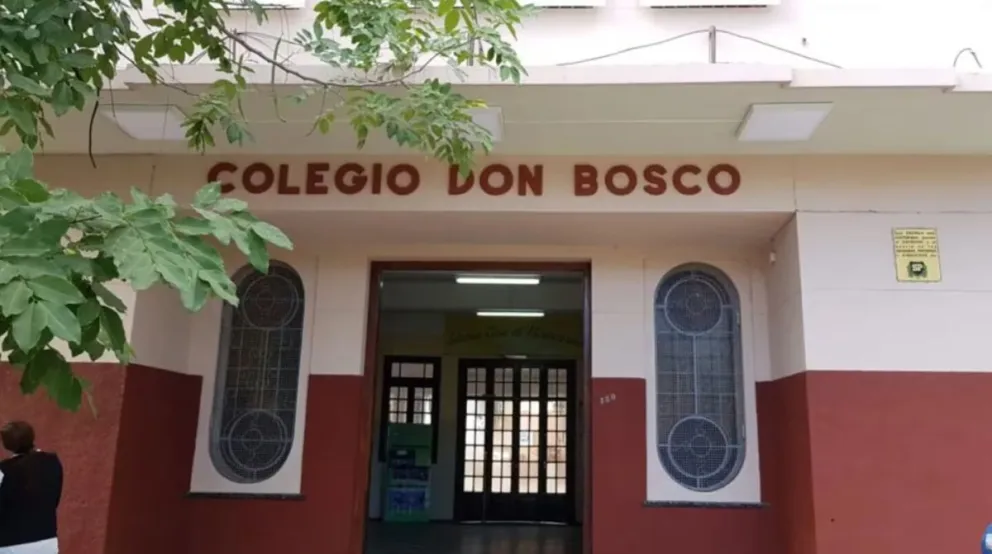 Estudiantes vendieron fotos de sus compañeras desnudas: las crearon utilizando inteligencia artificial 