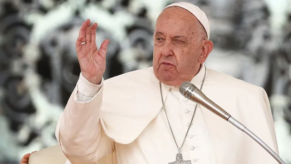 En una carta, el Papa expresó que “el antagonismo no resuelve los problemas del país" 