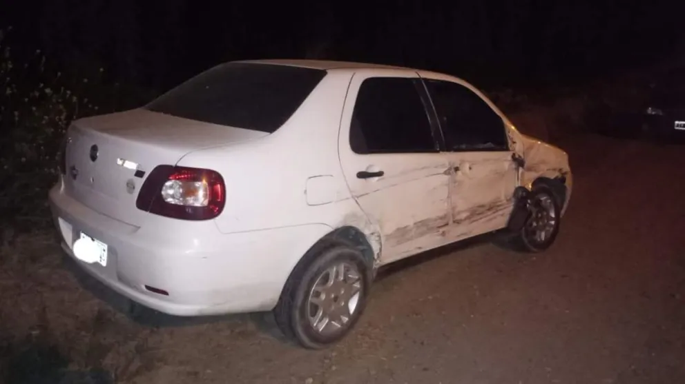 Un conductor ebrio se cruzó de carril y causó un fuerte choque en una ciudad del Alto Valle 