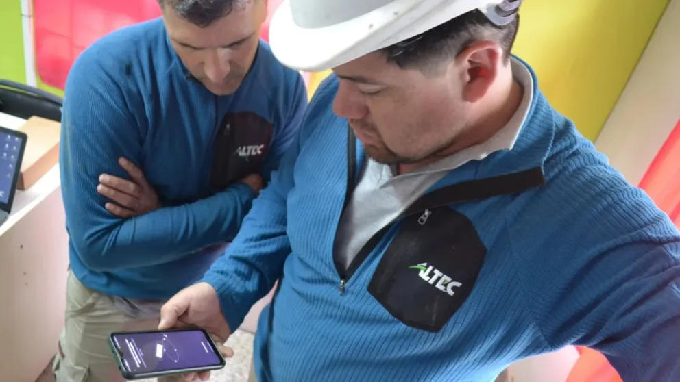 Conectividad: Río Negro realizó una conexión de antenas Starlink en 25 comunidades rurales