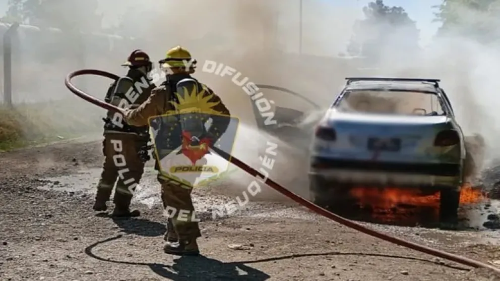 Auto incendiado: quién era la persona que murió calcinada en su interior