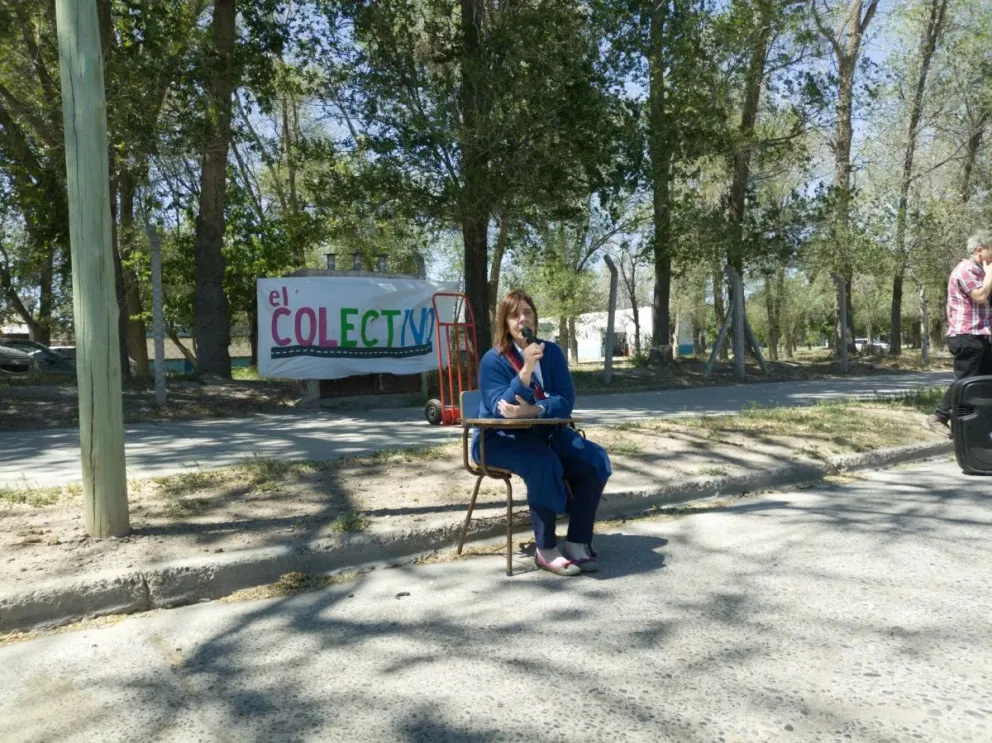La rectora de la UNCo visitó Fadecs: "no les importa auditar, solo buscan desacreditar a la universidad"