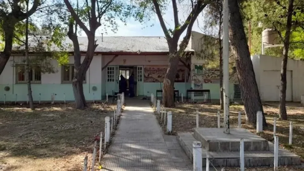 escuela 223 de Valentina