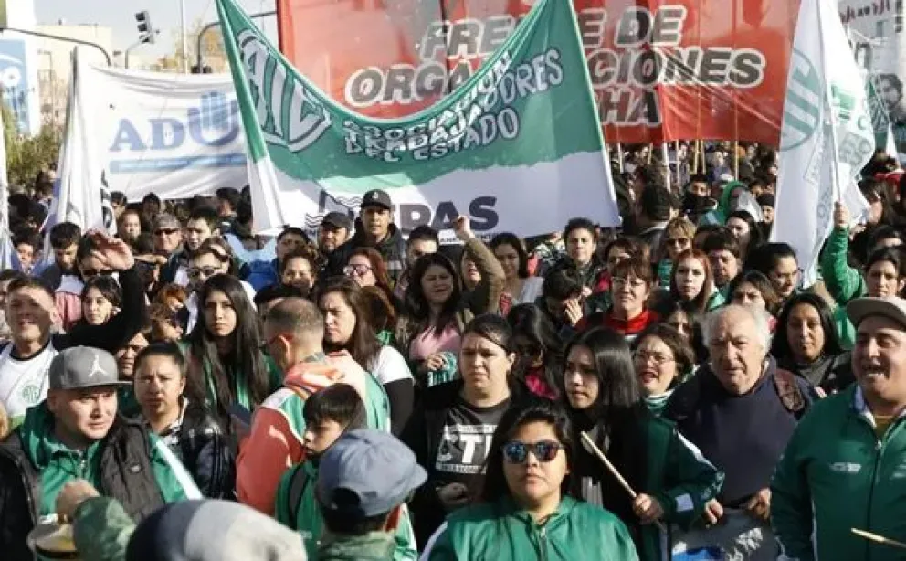 ATE rechazó la oferta del Gobierno: ''En 11 meses, el poder adquisitivo ha sido pulverizado''