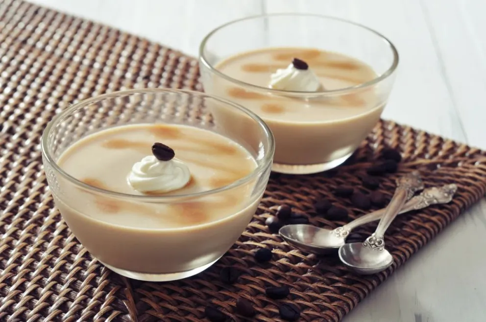 Postre cremoso de café y maicena: fácil, económico y lleno de sabor