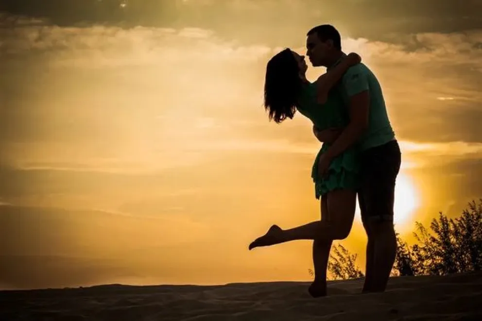 Cómo le irá en el amor a cada signo del zodiaco durante noviembre 2024