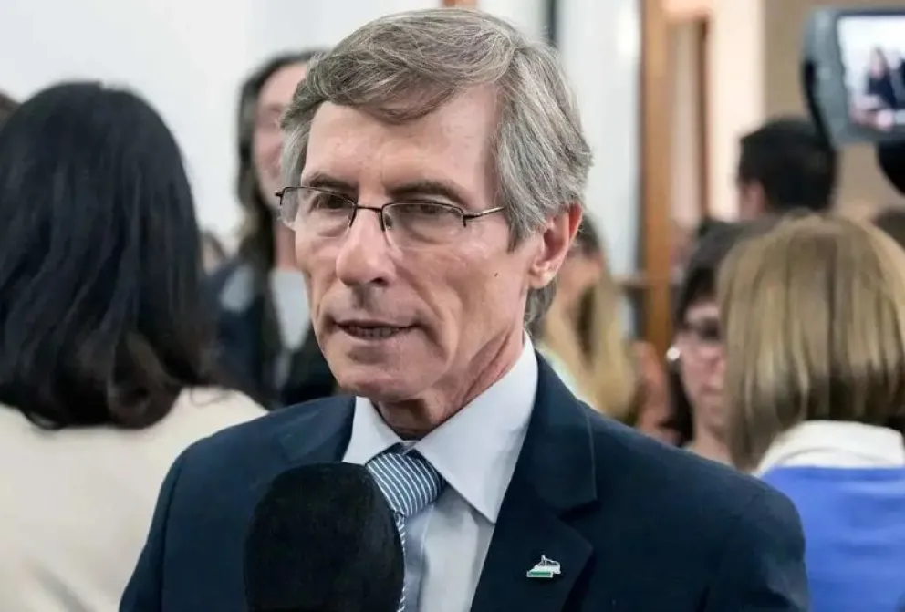 Gatti: “Estamos terminando con los abusos en las licencias estatales”