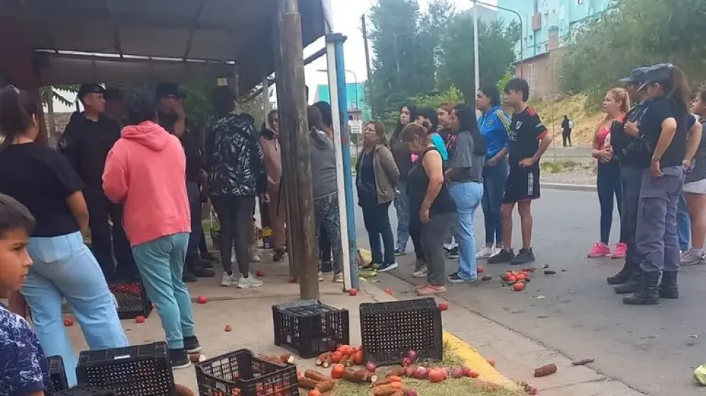 Piden la captura nacional e internacional del verdulero acusado de abusar de una nena