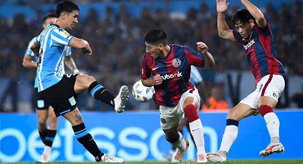 Racing le ganó a San Lorenzo y se ilusiona con el título