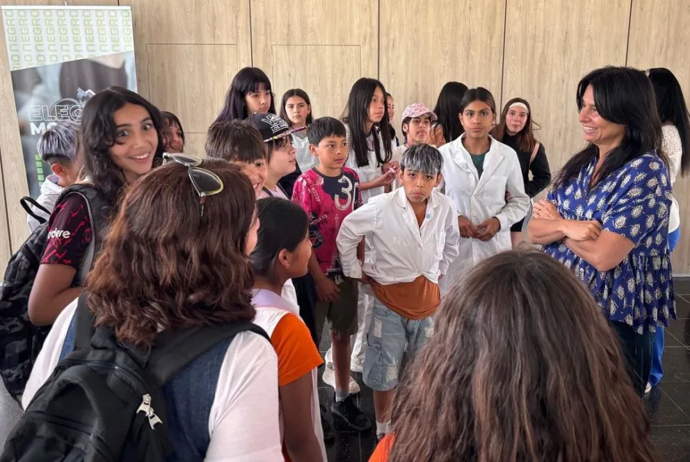 Estudiantes de Cipolletti visitaron el edificio sustentable de Energía y Ambiente de Río Negro