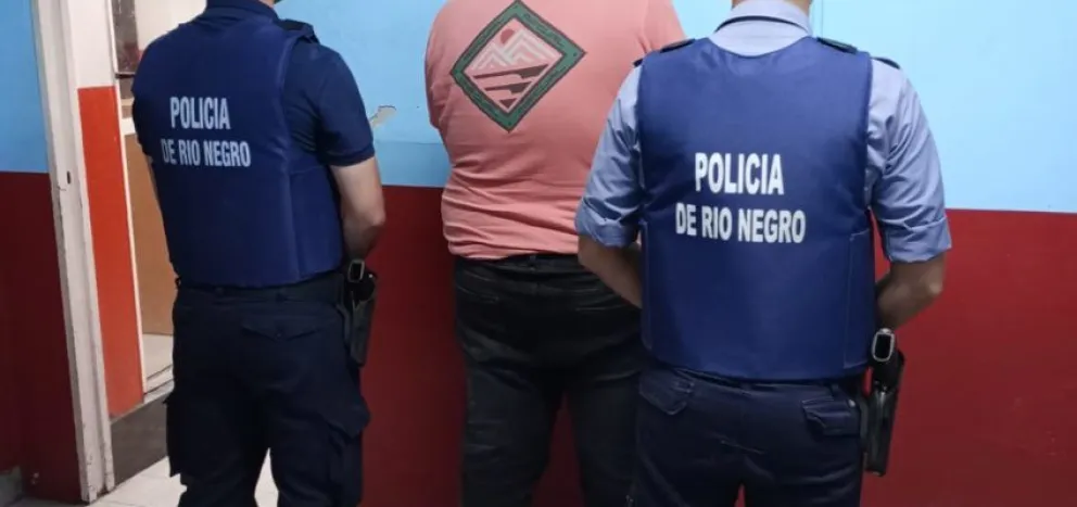 Persecución y captura: un hombre con pedido de captura cayó tras huir de la policía