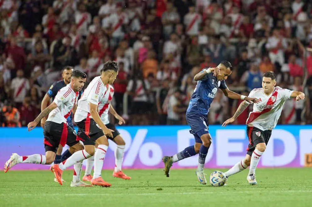 River perdió 2-1 con Independiente Rivadavia y se quedó afuera del título en la Liga Profesional 