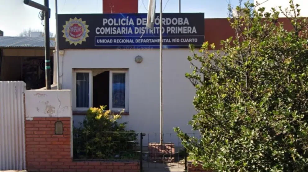 Insólito: quisieron llevarse un parlante de un hotel pero un descuido los dejó al descubierto