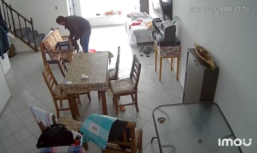 Video: delincuente robó en minutos una vivienda del barrio Huiliches