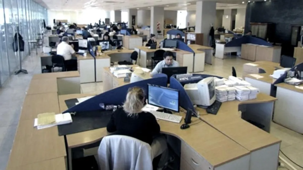 Aumento para empleados de la Administración Pública Nacional: de cuánto es el incremento