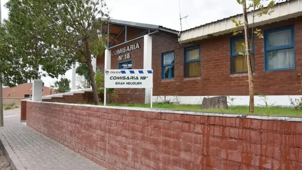 Dispararon cinco veces contra una vivienda: fueron detenidos con droga