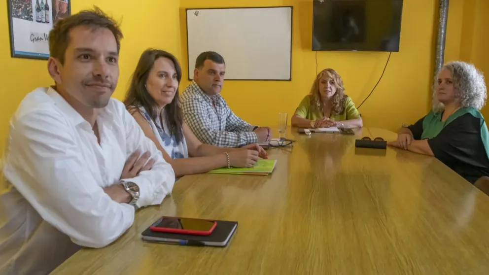 Para el Gobierno, los aumentos de los estatales en Río Negro "son superiores a los índices de inflación"