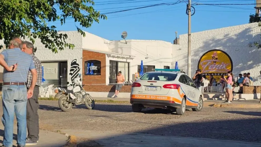Cuatro personas del Alto Valle circulaban fuertemente armadas y fueron detenidas en Valle Medio
