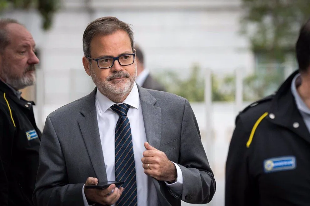 El Gobierno desplazó al embajador argentino en España y al cónsul en Nueva York