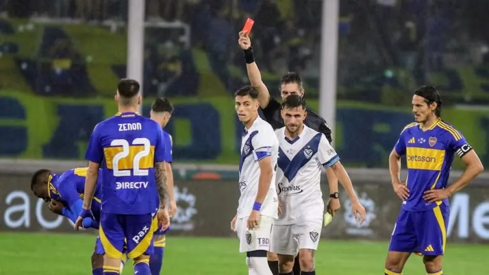 La fuerte crítica de Gago hacia Advíncula luego de su expulsión en Boca-Vélez: "Un error"