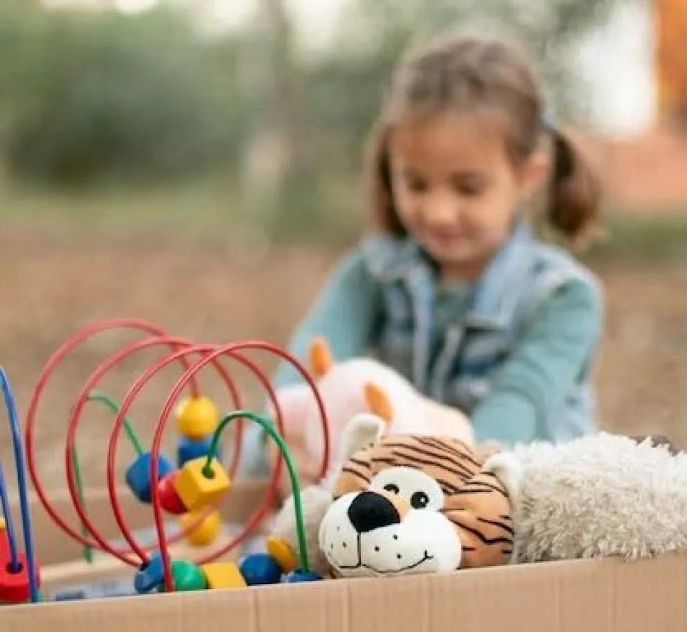 Solidaridad en Ferri: preparan juguetes reparados y donaciones para las fiestas