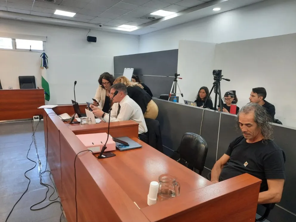 Juicio de Otoño: la jueza ordenó llevar por la fuerza pública a un ex policía que no se presentó
