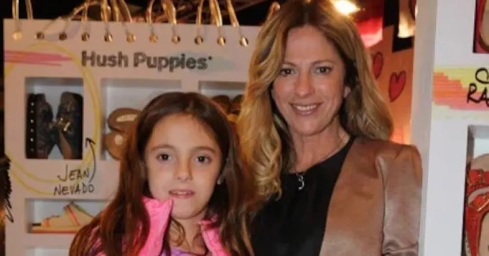 Así está hoy Antonia, la hija de 20 años de Claudia Fontán que la rompe en las redes