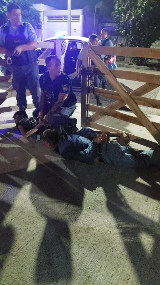 Los sujetos lograron ser detenidos. (Foto gentileza).