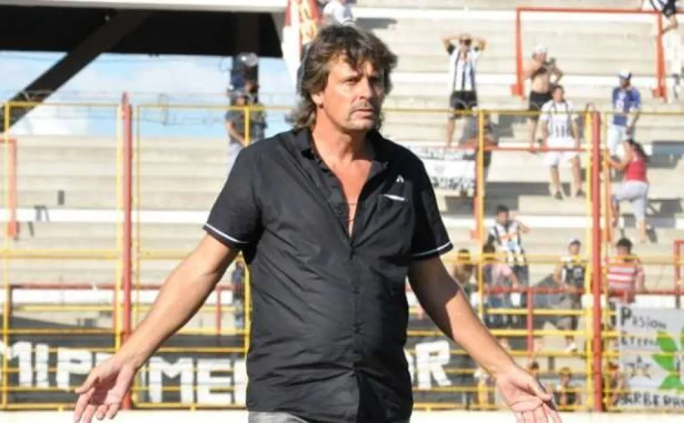 El ex futbolista estará a cargo del equipo el próximo Federal A.