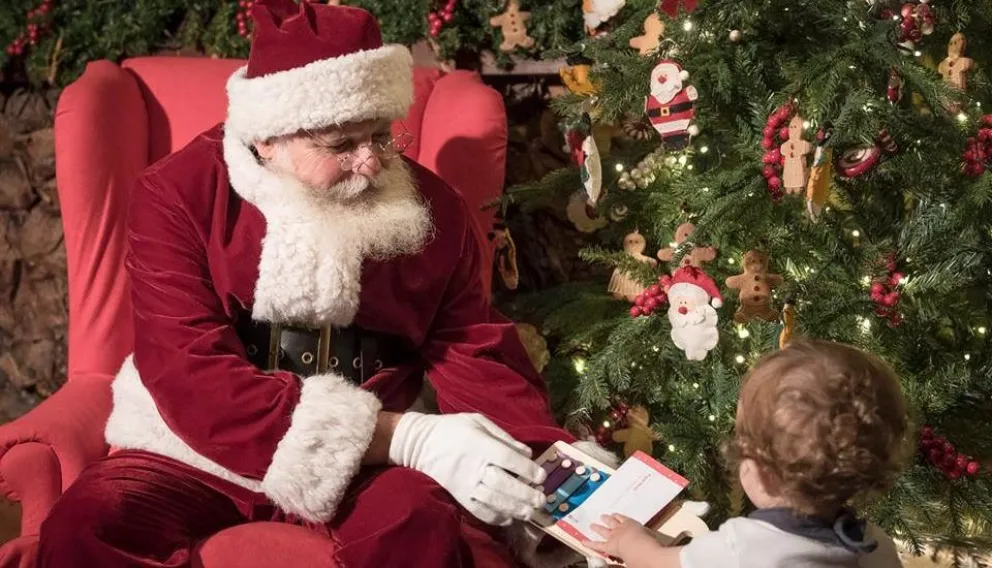 Papá Noel se sacará fotos y recibirá las cartas de los niños.
