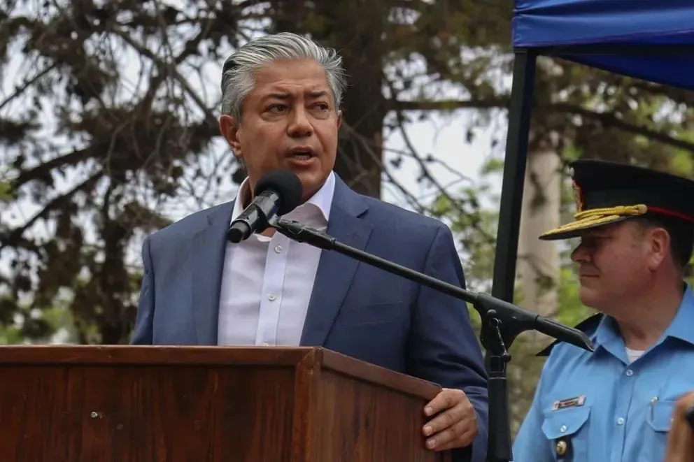 "Si hay alguien que cometió algún acto que no corresponde con los deberes de un funcionario público inmediatamente se activarán los resortes institucionales”, sostuvo Figueroa. Foto: Prensa Neuquén.