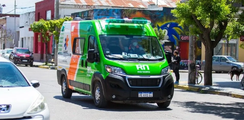 Una ambulancia del Sistema de Emergencias asistió a la víctima en el lugar. Foto: archivo.